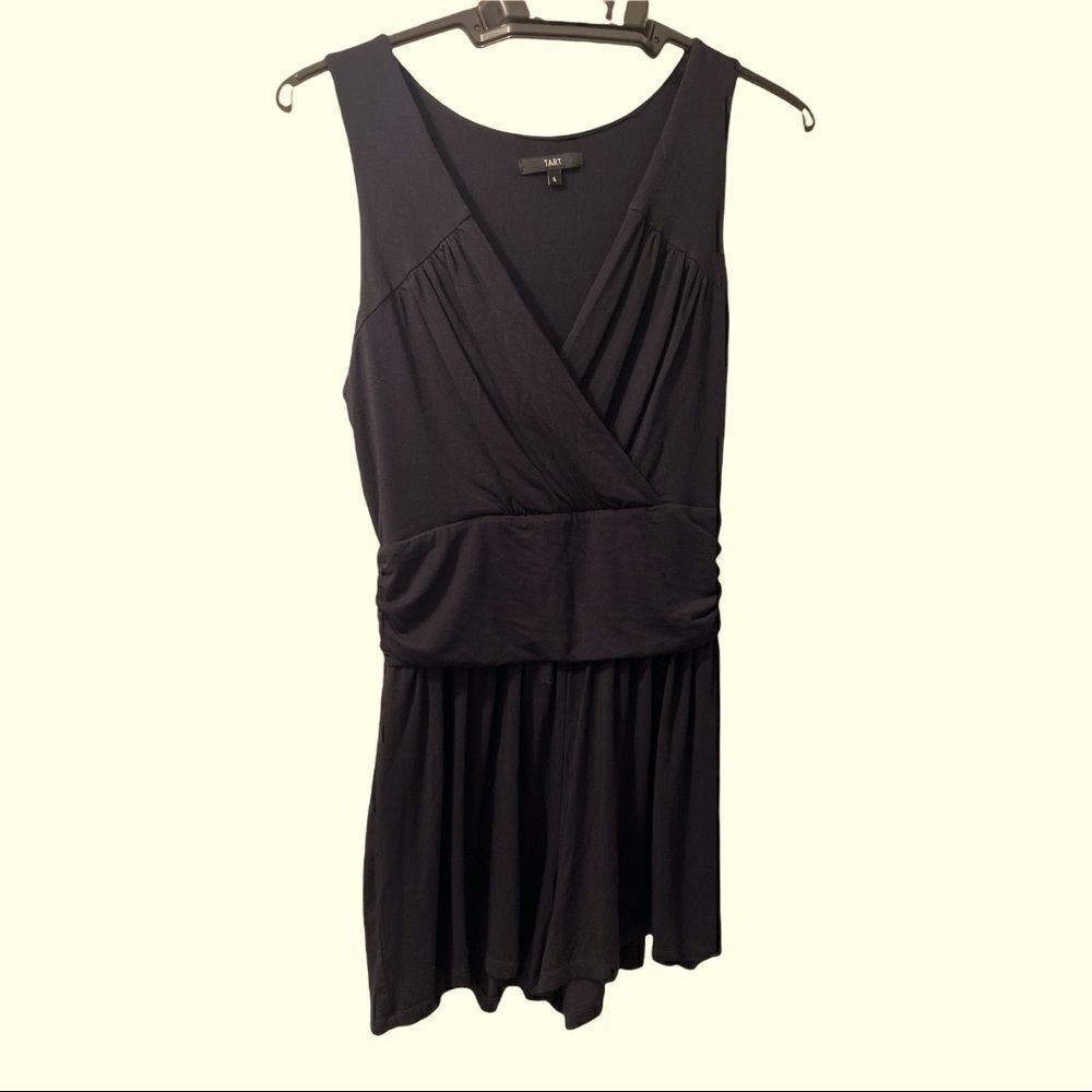𝅺TART black knit ruched waist romper size large in juniors. Women’s 6/8.